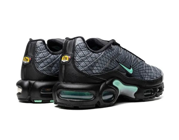 Nike Air Max Tuned Spirograph