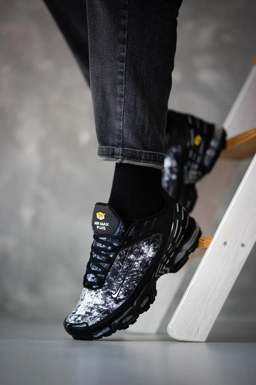 Nike Air Max Plus TN 3 Black Graphic